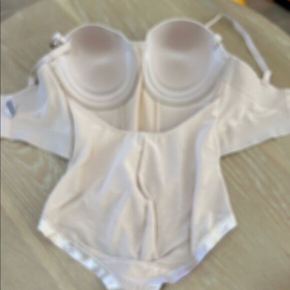 Maidenform Tummy Control Shapewear Bodysuit Built-In Underwire Bra, 36DD, NWT - Picture 9 of 11